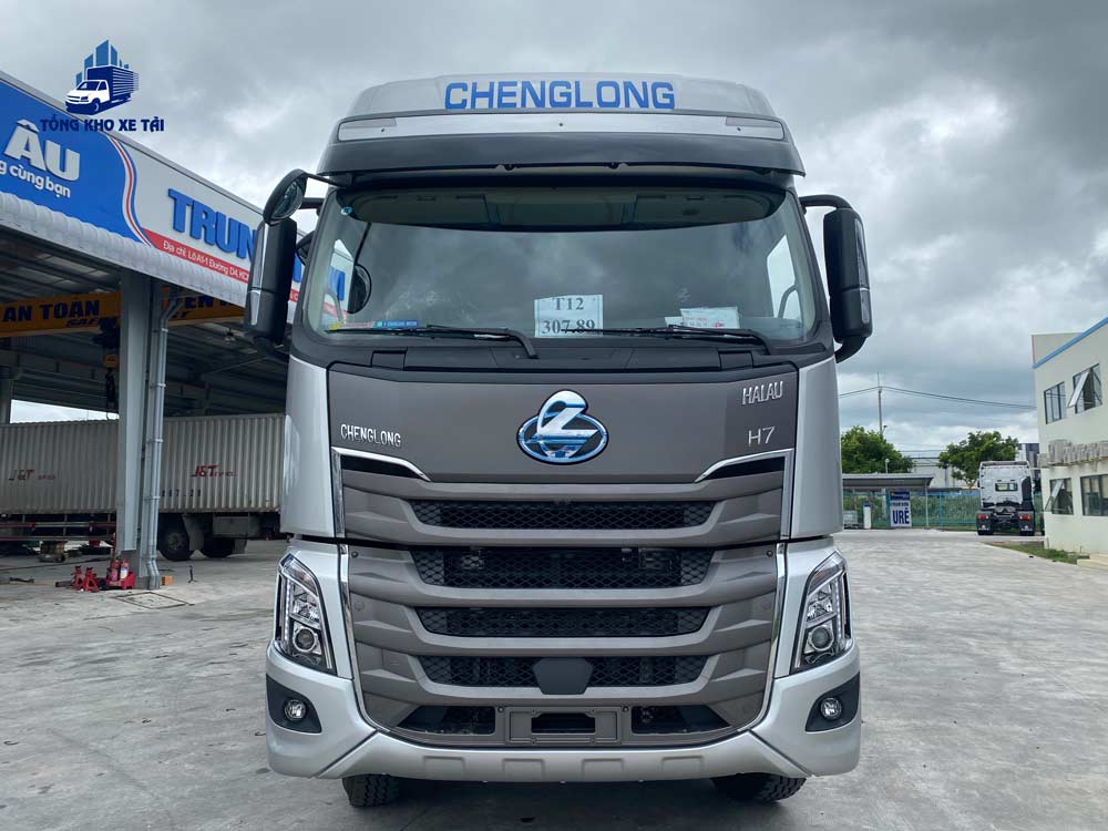 XE TẢI 4 CHÂN CHENGLONG H7 400HP THÙNG MUI BẠT 9.7M